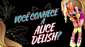 Alice delish nua fodendo bem gostoso com o seu macho